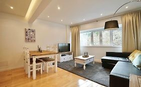 Stunning Graca Riverview Flat